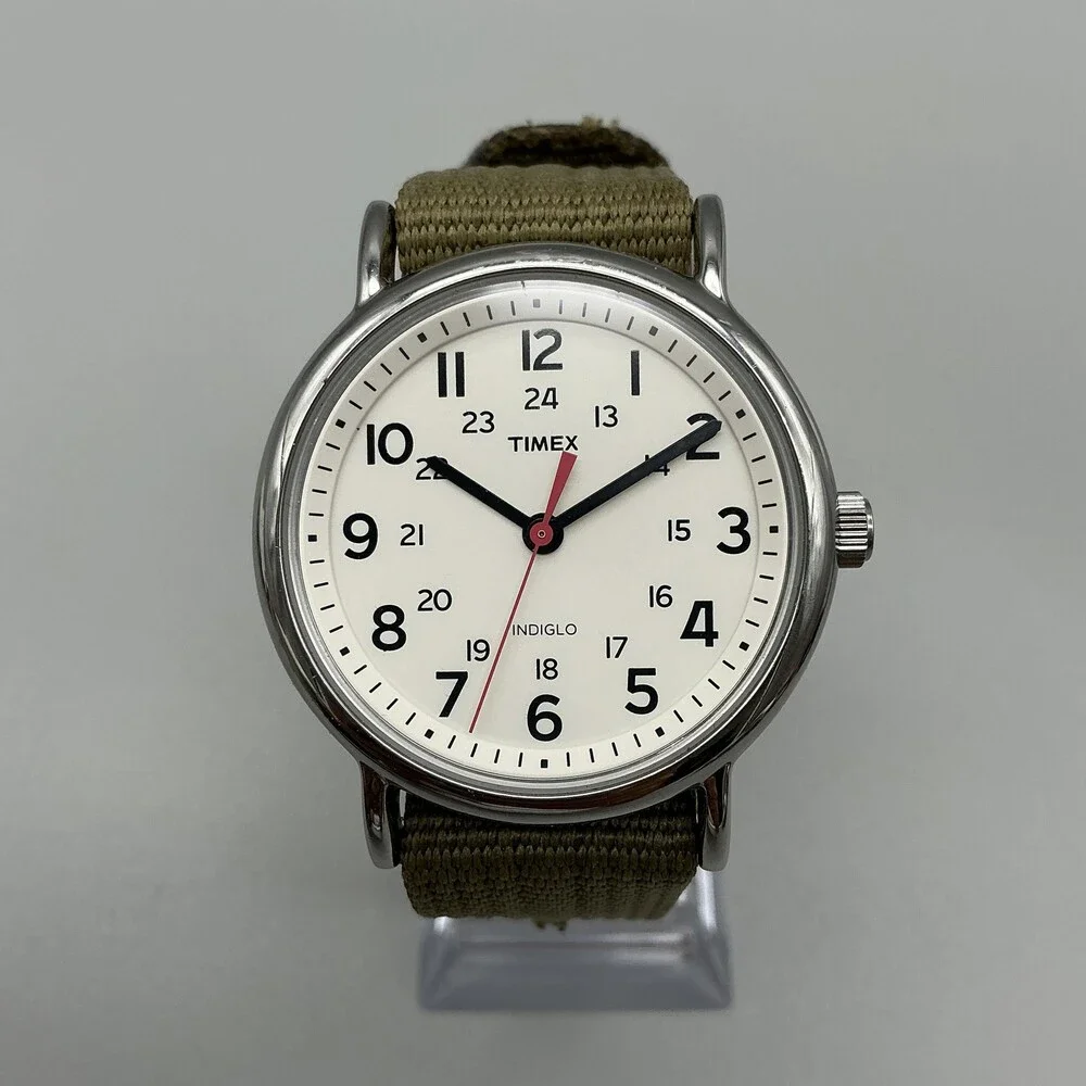 Timex Weekender T2N651 Mens Watch 38mm Khaki Nylon Indiglo Analog New Battery